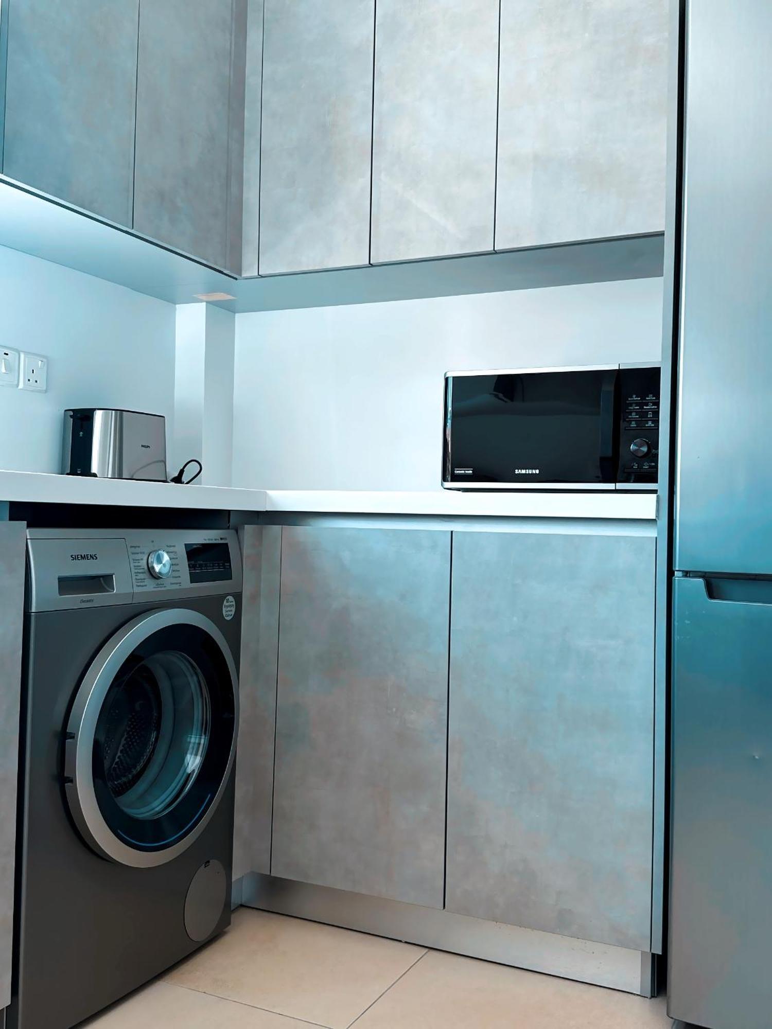 Elysia Park Ameliya 202 Apartment Paphos Bagian luar foto