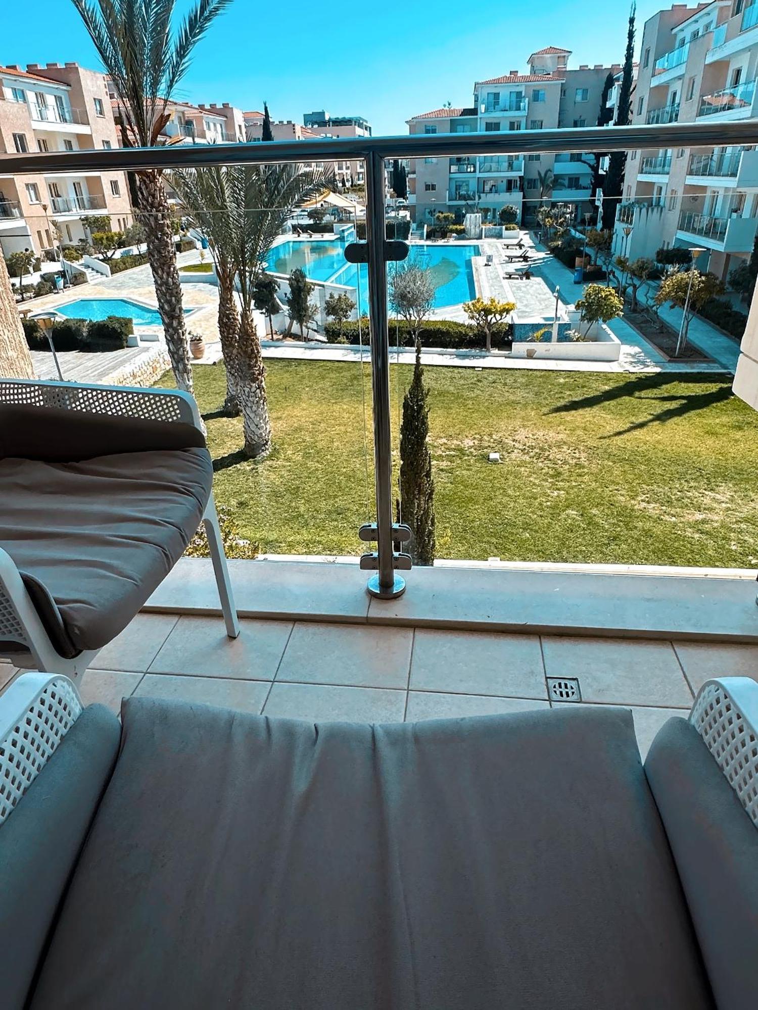 Elysia Park Ameliya 202 Apartment Paphos Bagian luar foto